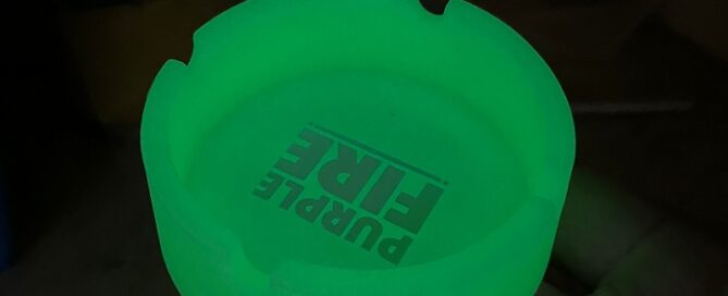 Round Silicone Ashtray Heat Resistant Customised Smoking Accessories custom ashtray