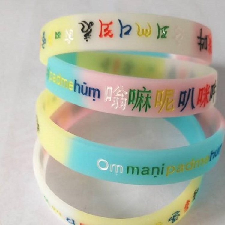 Silicone Buddhist Verse Prayer Bracelets  Religious Buddhism Inspirational Mantras Buddha Rubber Wristbands  See a lot of silicone bracelets on the market, usually in some parties, or star raising offline activities.