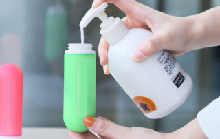 BPA Free Portable Leak Proof Squeeze Shampoo Cosmetic Silicone Travel Bottle Tube Set Cosmetic Travel Containers