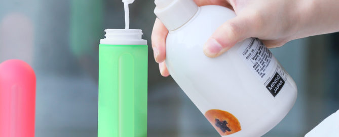BPA Free Portable Leak Proof Squeeze Shampoo Cosmetic Silicone Travel Bottle Tube Set Cosmetic Travel Containers