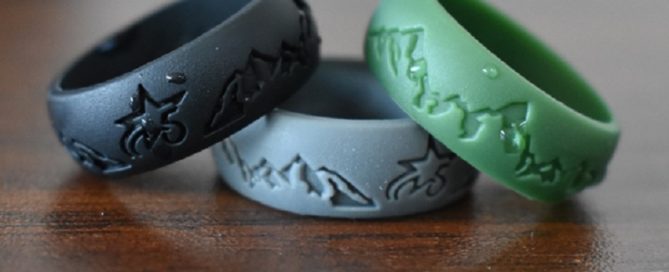 Silicone wedding bands for womenColorful durable flexible silicone wedding ring for men and women sport band