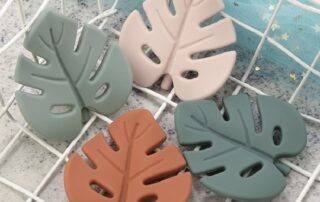 Bpa Free Carved Leaf Baby Teething Chew Toys New Food Grade Silicone Teethers