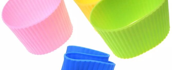 Heat Resistant Easy Take-Away Silicone Water Bottle Mug Coffee Cup Sleeve