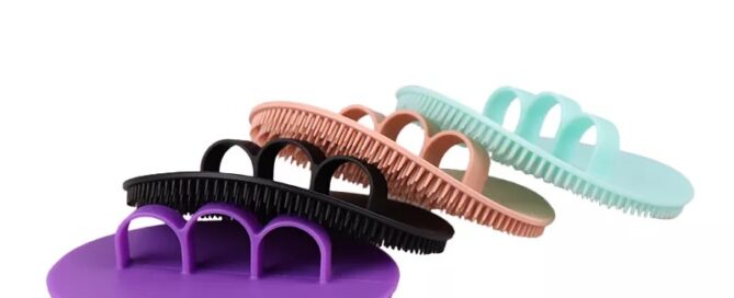 Soft Exfoliating Scrubber Brush Silicone Bath Shower Body Brush Dry Skin Brushing Glove Loofah