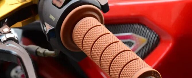 Customized Rubber Wheelbarrow Handle Rubber Handle Sleeve Cover Rubber Grip