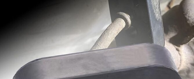 High-Density Rubber Isolator Insulator Adjustable Muffler Shock Absorber Custom Rubber Parts