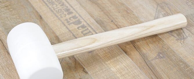 Non Marking Rubber Mallet 16 oz Durable Eco-friendly Rubber Hammer Head Hammer With Wood Handle for Flooring