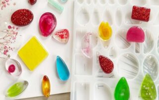 Casting Silicone Rubber Parts 38 Cavities Jewelry Pendant Resin Molds Chain Set Silicone Pendant Mold