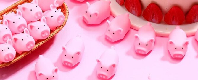 Rubber Pig Bath Toy Bulk Tiny Pig Toys Float Squeak Bathtub Toys for Baby Shower