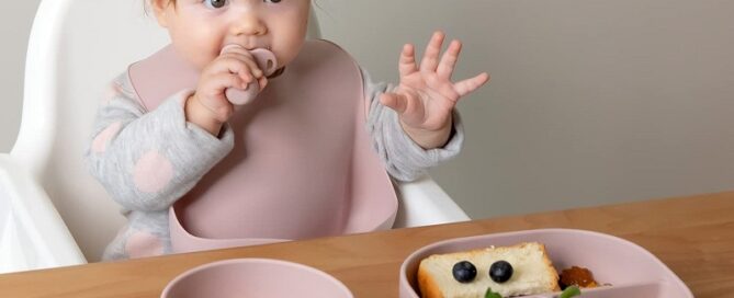 Silicone Baby Spoons Self Feeding First Stage Baby Led Weaning Feeding Supplies Rubber Tool Handle Dip