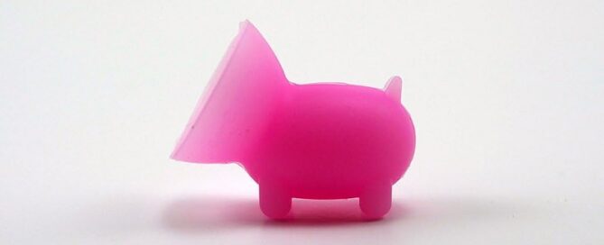 Silicone Phone Stand Glow in dark Piggy Cell Phone Stand Cell Phone Holder and Rubber Sockets
