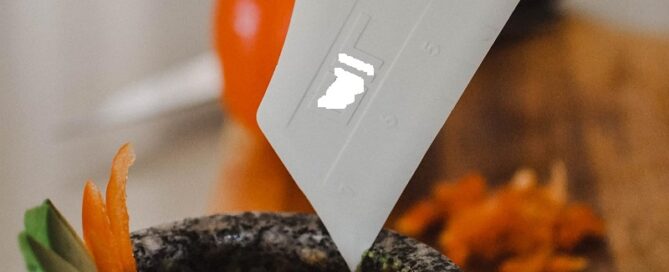 B&Q Premium Silicone Pan Scraper Heat Resistant Kitchen Scraper Silicone Chopper Perfect For Dough