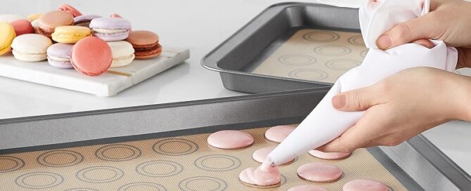Amazon Silicone Non-Stick Baking Mat Reusable Heat Resistant Baking Mat for Cookies Macarons Bread Pastry