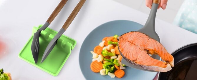 Bench Top Utility Mat Kitchen Silicone Utensil Rest with Drip Pad Spoon Holder for Stove Top