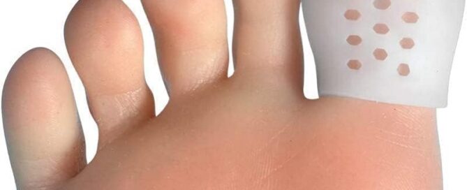Big Toe Cap Support Beige Breathable Toe Protector Toe Cover Sleeves with Holes Reduce Friction