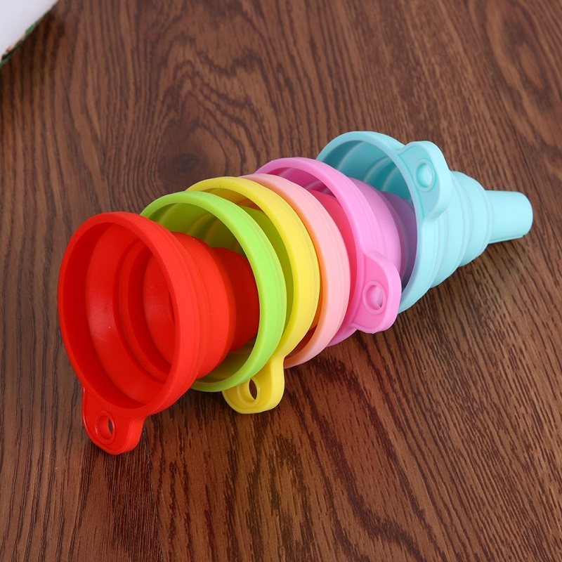 Foldable Mini Silicone Funnel Hopper Kitchen Water Filler Tool for Storage Oil Liquid