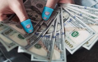 Silicone Thimble Fingertip Grips Paper Sorting Hand Sewing Money Counting Guitar Playing Silicone Needle Puller