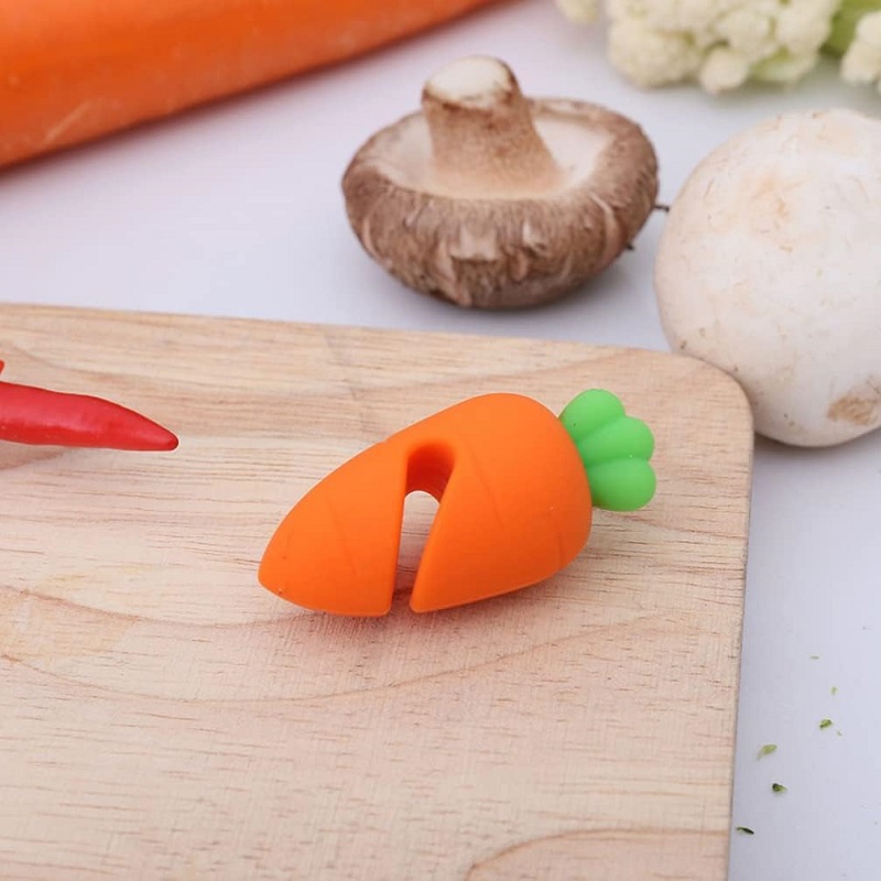 Pot Lid Overflow Preventer Carrot Pot Lid Holder Pot Cover Holder Lid Protector Clips