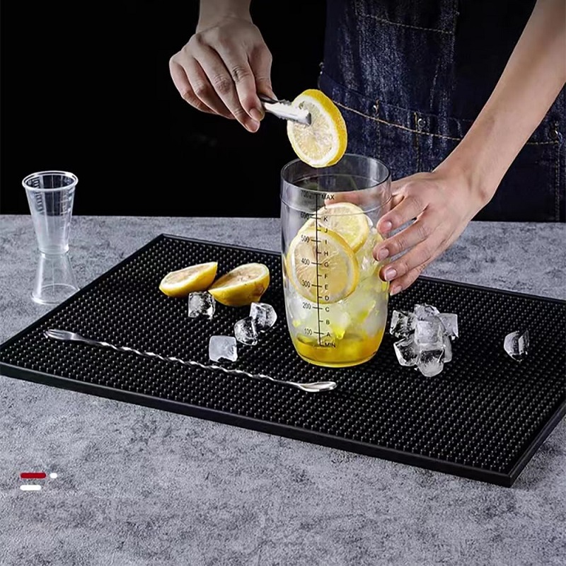 Bar Service Mat Black Salon Barber Work Station Mat Anti-Slip Flexible Rubber Work Mat for Clippers