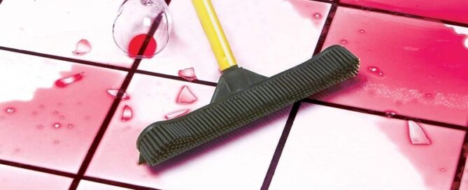 Notched Rubber Squeegee Rubber Broom Carpet Rake Silicone Squeegee for Removing Duster Windows Cleaning