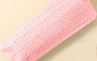 Silicone Mat for Hair Tools Curling Iron Mat Cover Heat Resistant Mat Pouch for Flat Iron