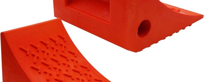 Rubber wheel chocks Heavy Duty Wheel Chocks Solid Rubber Wheel Chocks for Boat Trailers