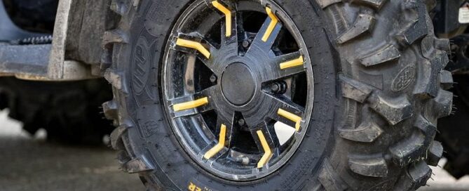 Rubber Wheel Chock Set Rust And Chemical Proof Rubber Wheel Stops