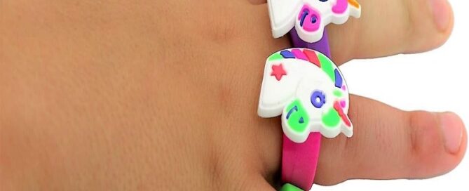 Cool Colorful cartoon Horse Rubber Rings for Girls Great for Party Favor Magical Rubber Ring