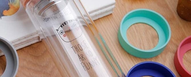 Protective Cup Mat Silicone Sleeve Heat-Resistant Water Bottle Holder Insulation Mat