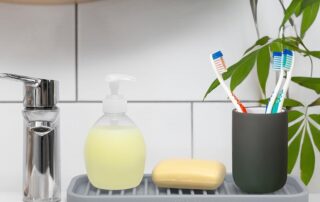 Silicone Sponge Holder for Kitchen Sink Flexible Multipurpose Kitchen Soap Tray