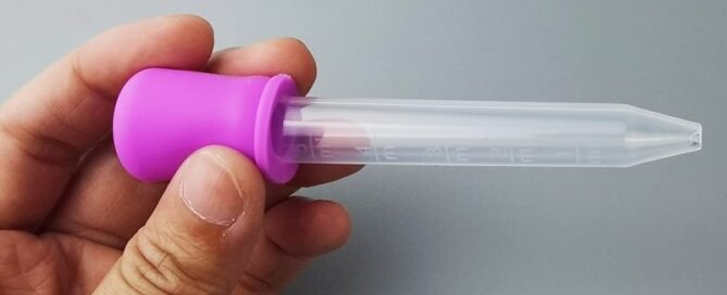 Liquid Droppers with a Clean Brush Silicone and Plastic Pipettes Transfer Eyedropper