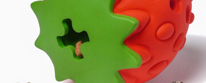 Silicone Dog Puzzle Toys Rubber Dog Chew Toys Treat Food Dispensing Dog Toys for Teeth Cleaning
