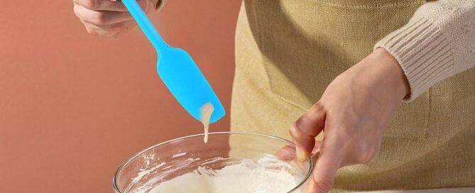 Long Handle Silicone Jar Scraper Jam Spreader Rubber Spatula Non-Stick Silicone Spreader Tool