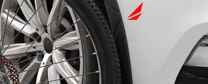 Car Wheel Tire Eyebrow Strips Auto Fender Flare Arch Lip Trim Strips Anti Collision Wheel Arch Rubber