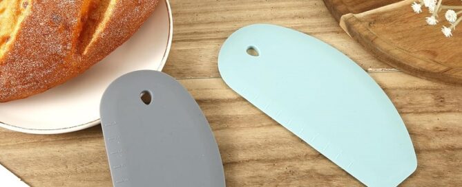 Silicone Dough Bowl Scrapers Multifunctional Silicone Pastry Scrapers Silicone Trowel & Scraper