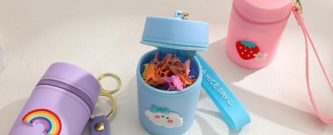 Mini Cute Cosmetic Bag Silicone Key Pocket Lipstick Bag Card Holder Data Cable Organizer