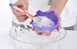 Silicon Makeup Brush Cleaner Mat with Brush Drying Cosmetic Brush Cleaning Pad And Dry Cleaned