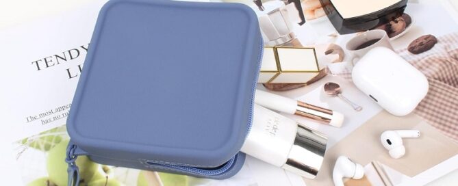 Silicone Small Makeup Bag Pouch Cosmetic Travel Zipper Pouch Travel Toiletry Organizers