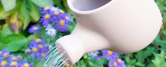 Silicone Toddler Gardening Tools Silicone Beach Toys, Silicone Kids Shovel and Rake Watering Can