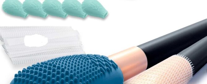 Silicone Travel Make-up Brush Holder with Cleaner Mat Pad Eye Lip Brushes Storage Cleaning Sleeve