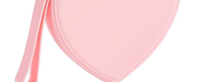 Small Heart Shaped Portable Silicone Makeup Bag Zipper Closure Makeup Case with Handle