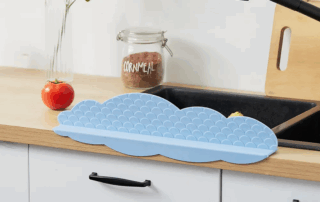 Silicone Sink Splash Guard with Suction Cup for Kitchen Silicone Sink Edge Barrier