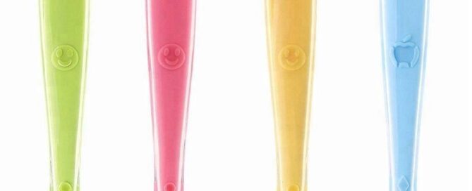 Liquid Silicone Baby Spoon Plastic Core Handle Wrapped In Silicone BPA Free Baby Food Feeder